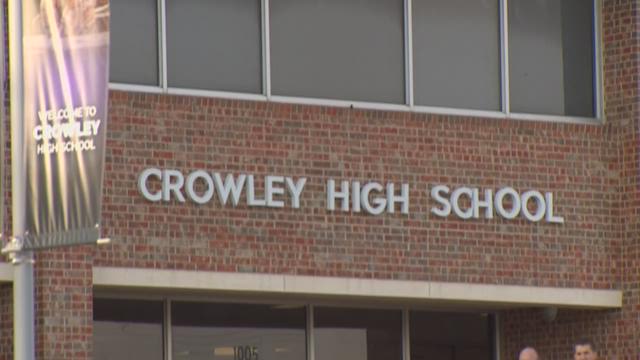 Crowley Student Dies After Color Guard Practice Khoucom